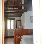 San Francesco בית הארחה קררה